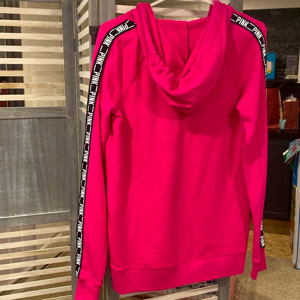 Brand new Victoria secret pink XS-TP Fuschiia zip longer hoodie - Picture 5 of 5